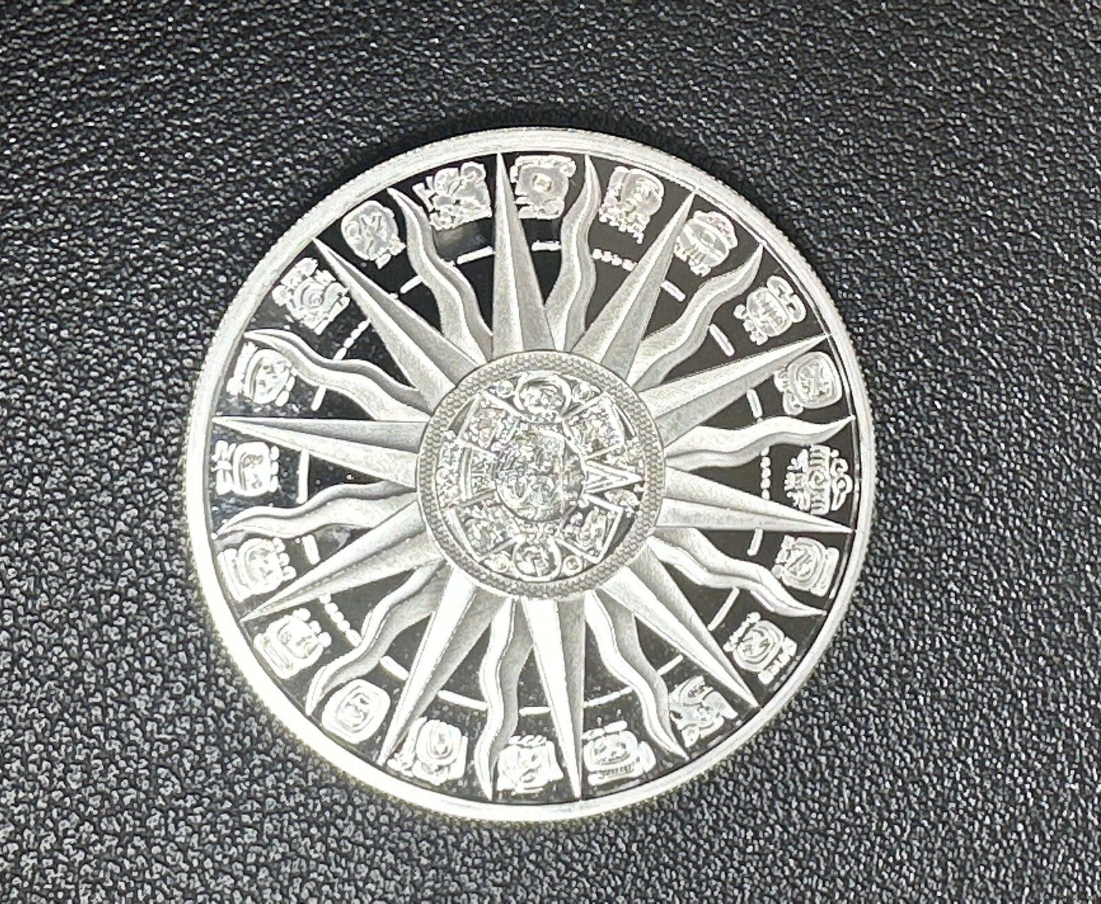 1oz .999 Silver Mexico Aztec Sun Calendar Mayan Elements Round Coin